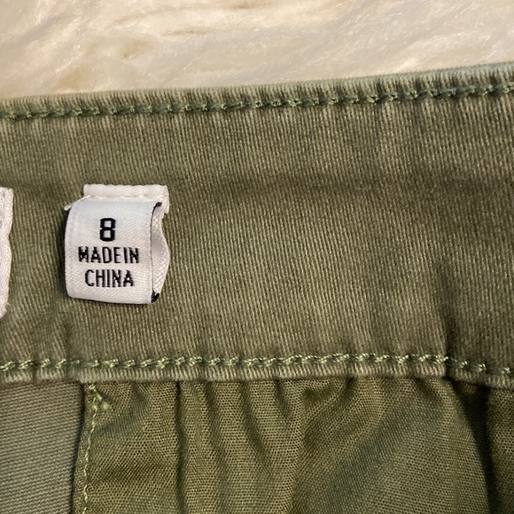 Gibson & Latimer Sage color Pants size 8 inseam 27” high rise relaxed chino - Picture 11 of 16